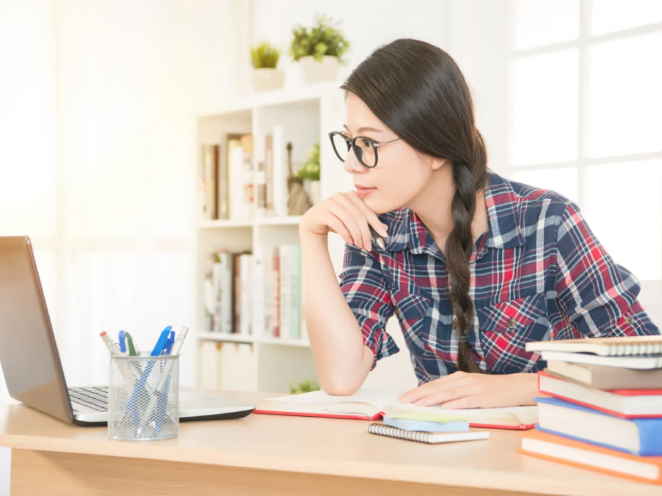 Why Study Online - ESPI Visa Consultants